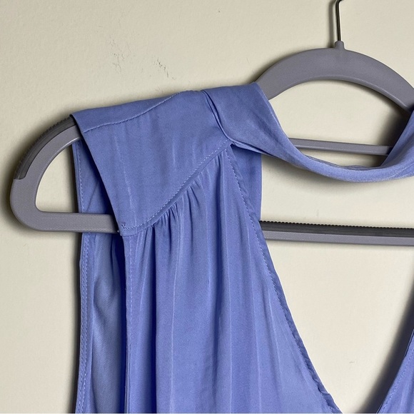 Women's Sleeveless Silky Lilac Shirt with Scarf Size M - Picture 3 of 10